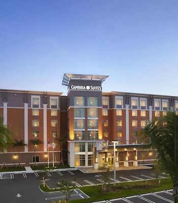 CAMBRIA HOTEL MIAMI AIRPORT - BLUE LAGOON 4⋆ ::: MIAMI, FL ::: COMPARE ...